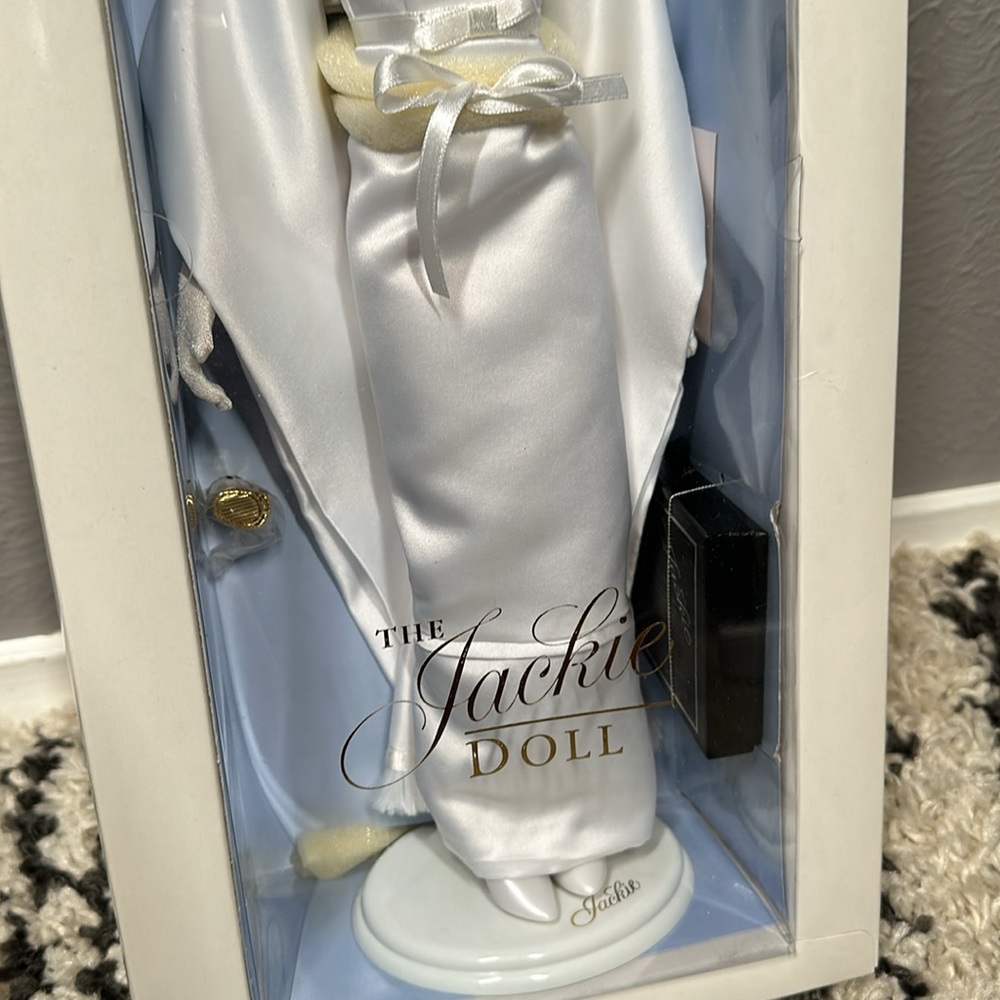 The Jackie Doll - Brand New In Box - White Satin Dress - Picture 5 of 6